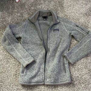 Patagonia women’s grey jacket